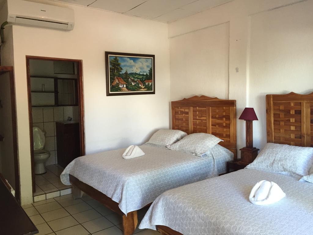 Hotel Coco Beach Мануэль-Антонио Экстерьер фото