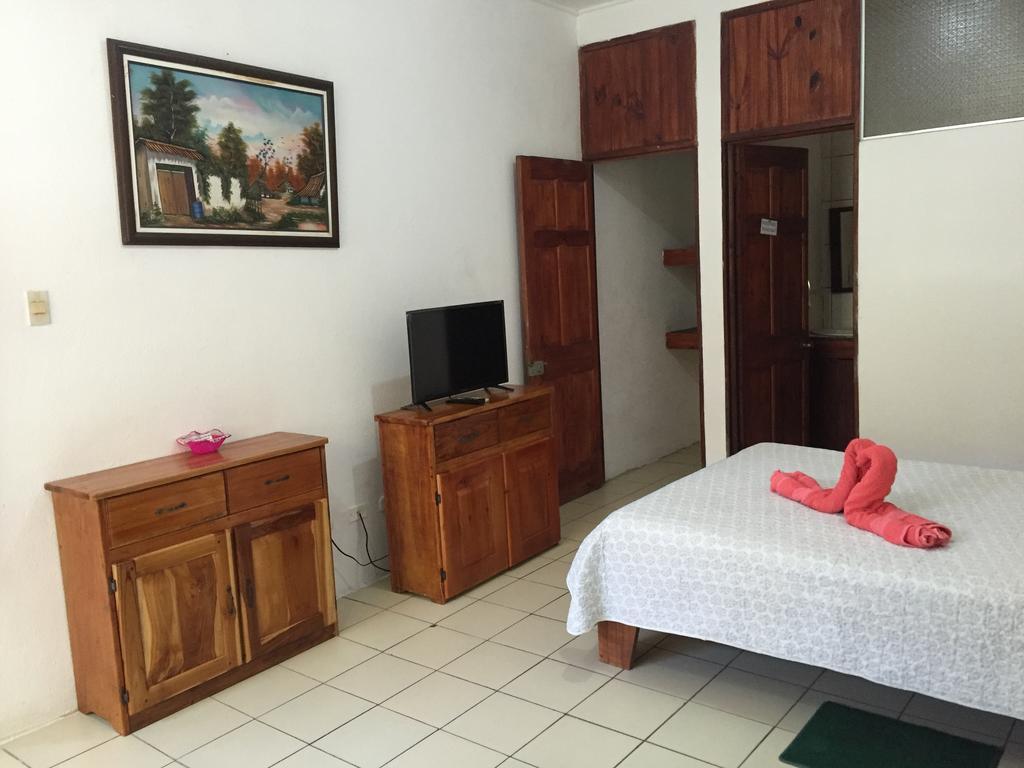 Hotel Coco Beach Мануэль-Антонио Экстерьер фото