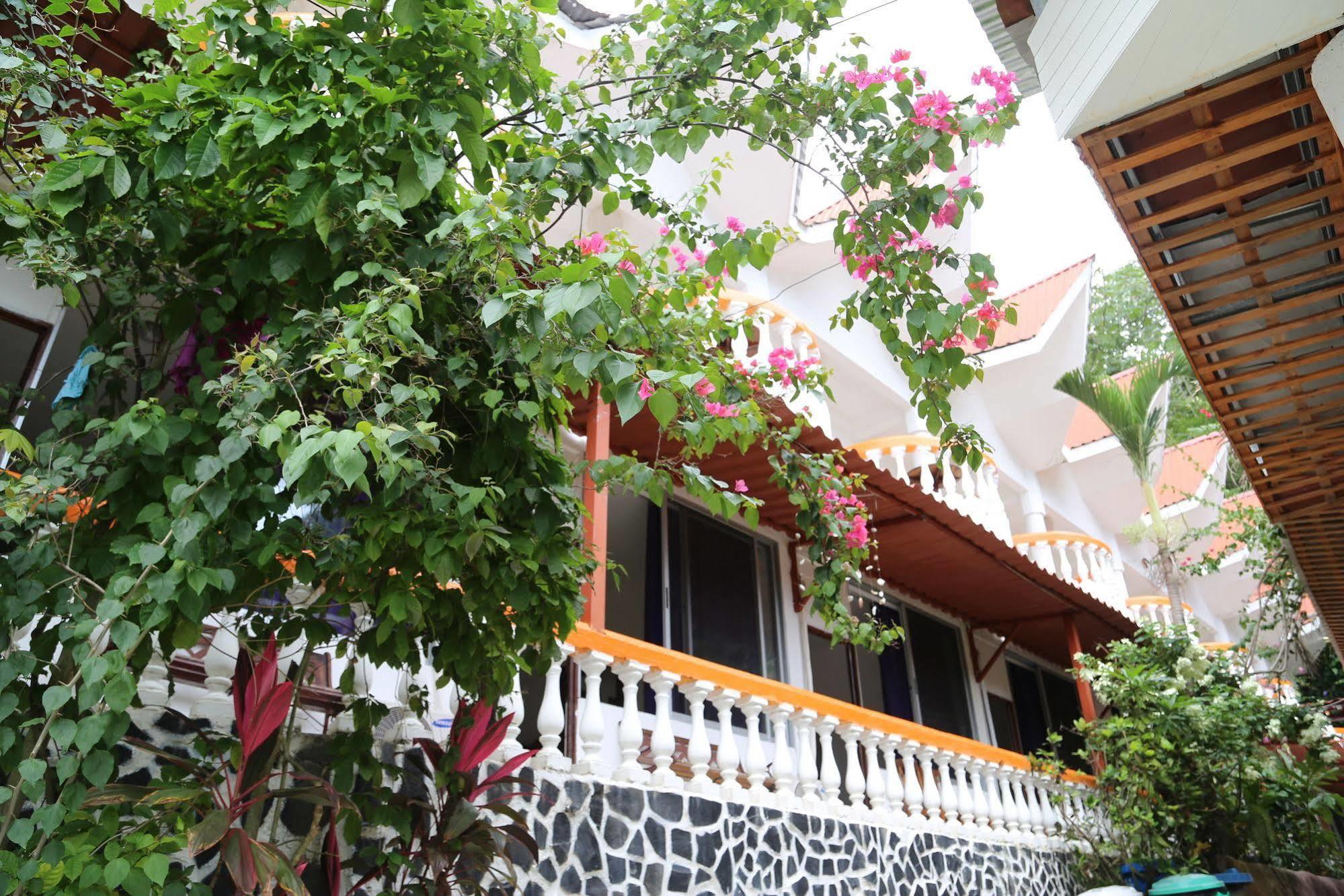 Hotel Coco Beach Мануэль-Антонио Экстерьер фото